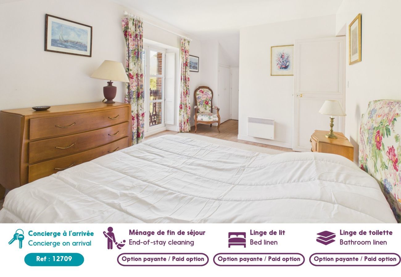 House in Noirmoutier-en-l´Ile - House for 10 with garden, 300 m from the beach