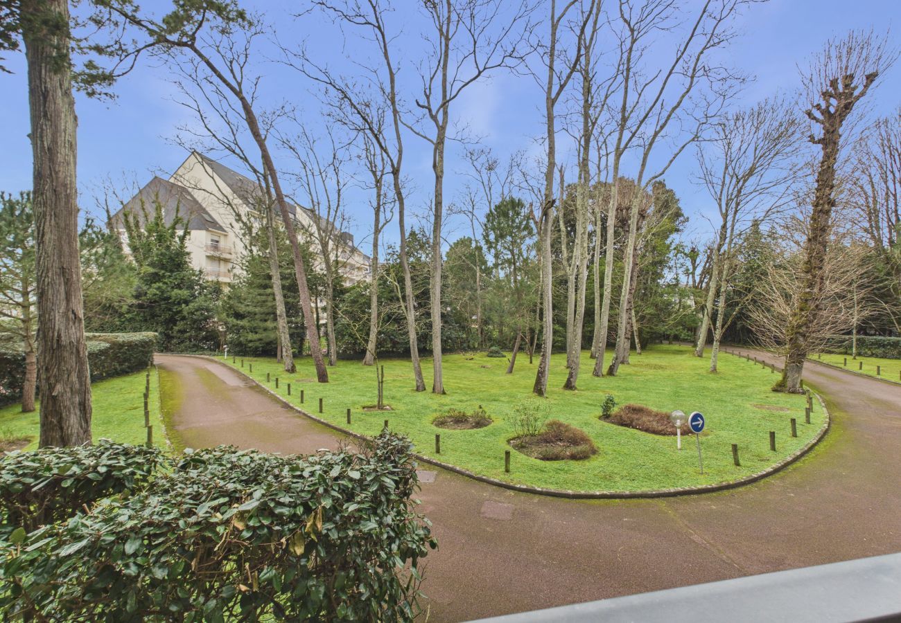 Apartment in La Baule-Escoublac - 70m from the beach, flat for 2 in La Baule