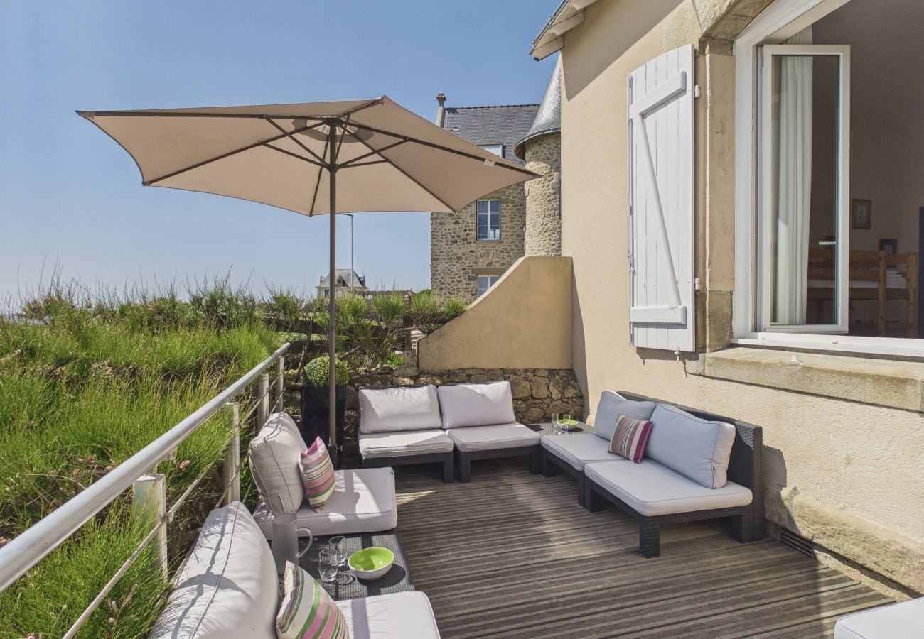 House in Le Croisic - Amazing sea view, family home for 10