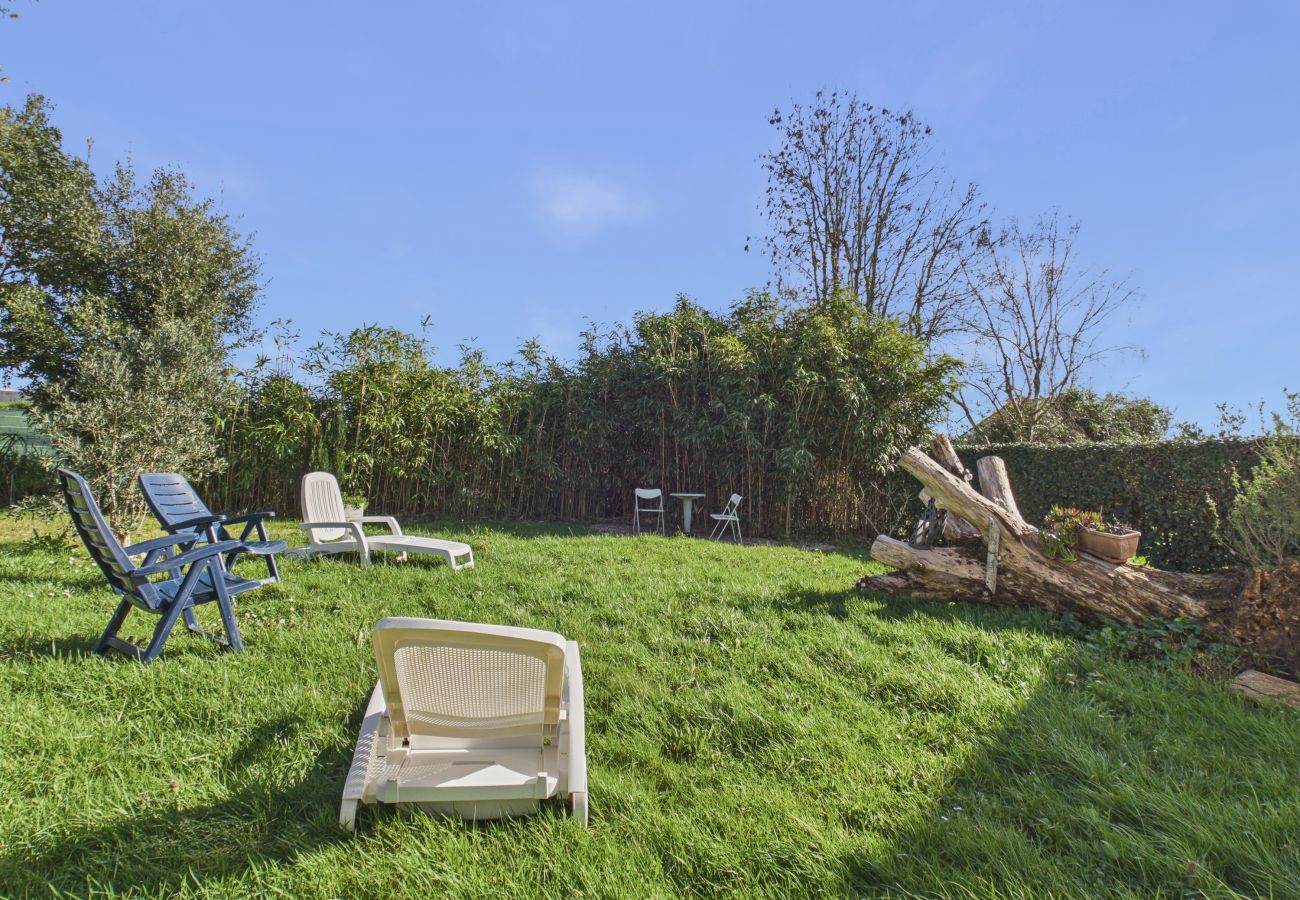 House in Saint-Gildas-de-Rhuys - 500m from the beach, house for 6 with garden