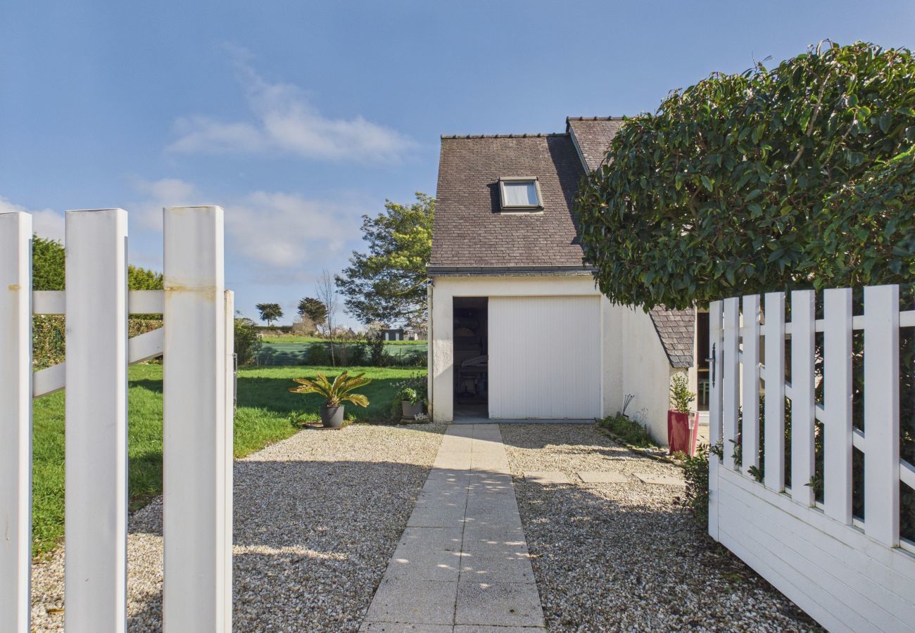 House in Saint-Gildas-de-Rhuys - 500m from the beach, house for 6 with garden