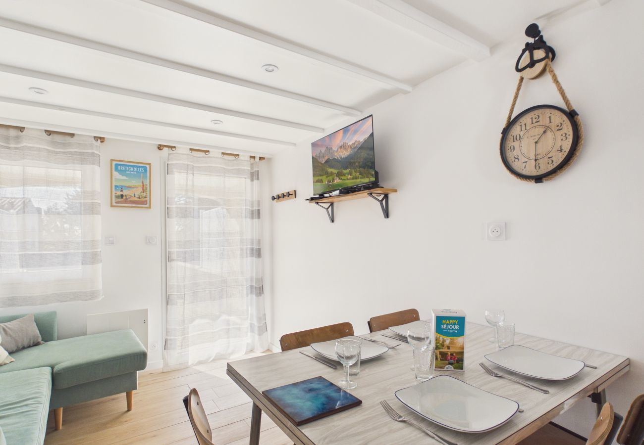 Terraced House in Bretignolles-sur-Mer - Beach 500m away, house for 4 with garden