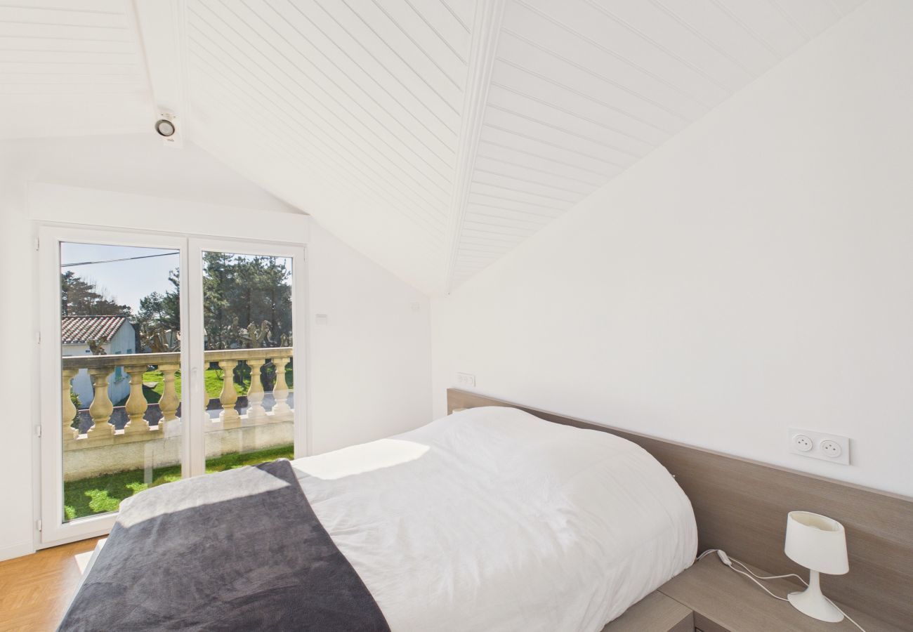 Terraced House in Bretignolles-sur-Mer - Beach 500m away, house for 4 with garden