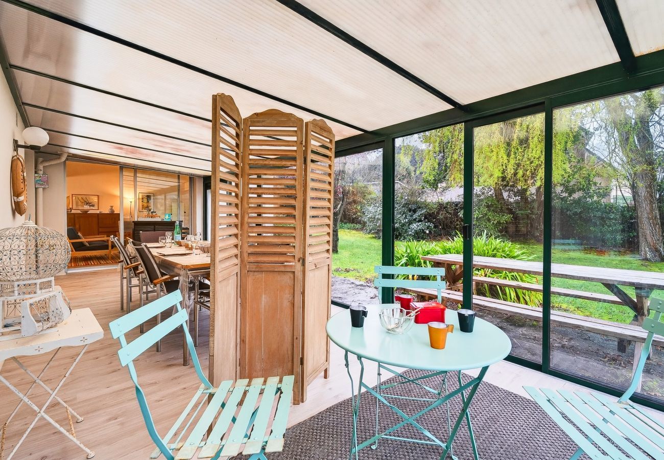 House in Dinard - House for 12 with garden, 600m from the beach