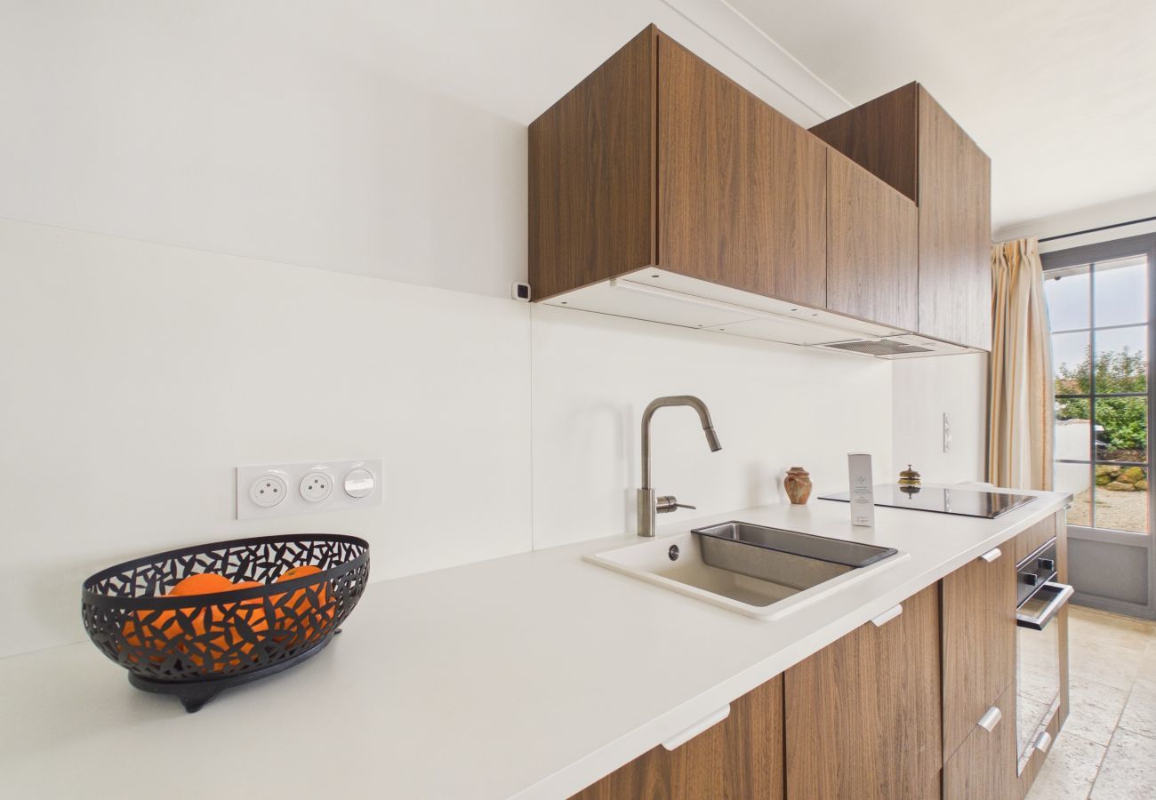 House in L'Epine - House for 8, garden, 700 m from the beach