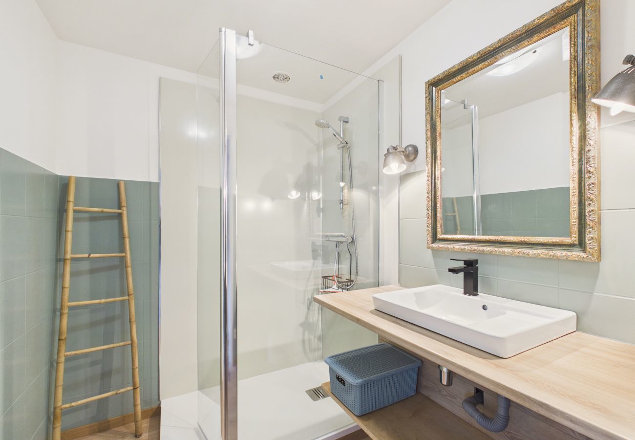 House in Sarzeau - House for 4 with garden and terrace in a quiet area