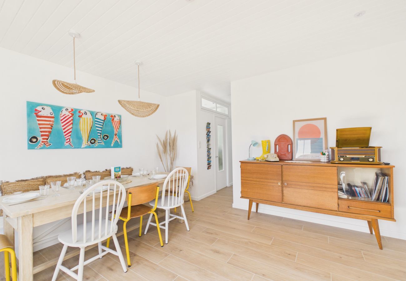 House in Brem-sur-Mer - House for 7 with garden near the sea