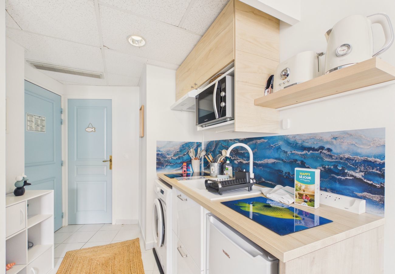 Studio in Ars-en-Ré - Sea 200m away, shared pool, accommodation for 2