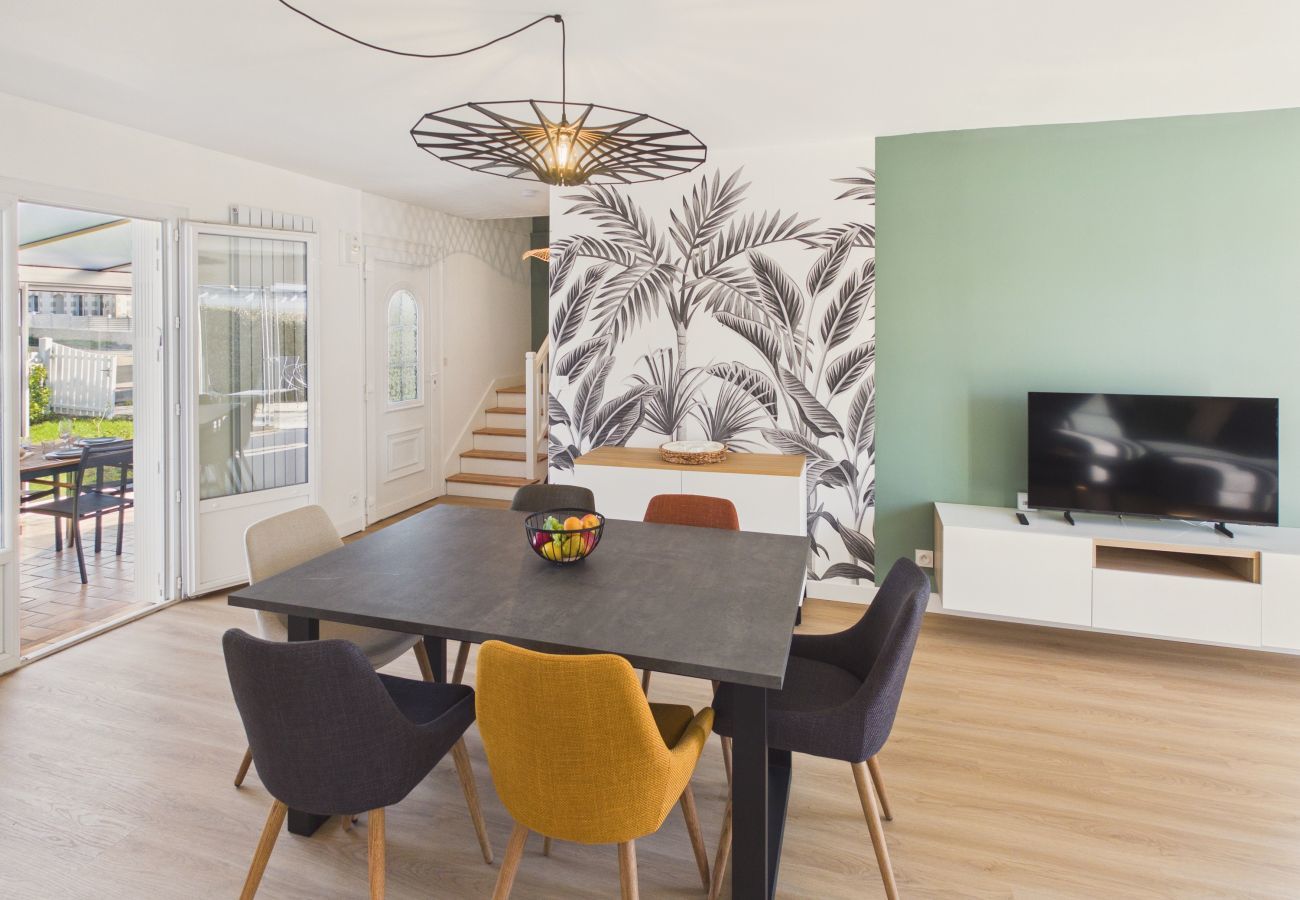 House in Treffiagat - 600m to the beach – House for 6 with veranda