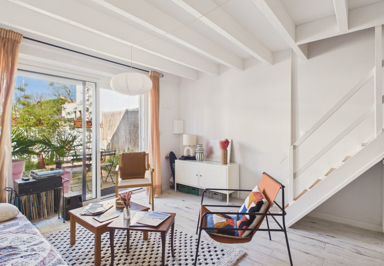 Terraced House in Pornic - House near the train station and beach  for 4