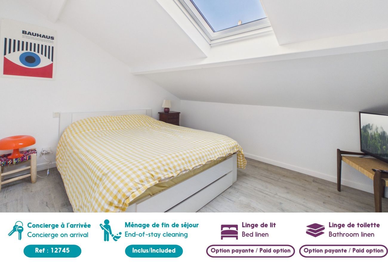 Terraced House in Pornic - House near the train station and beach  for 4