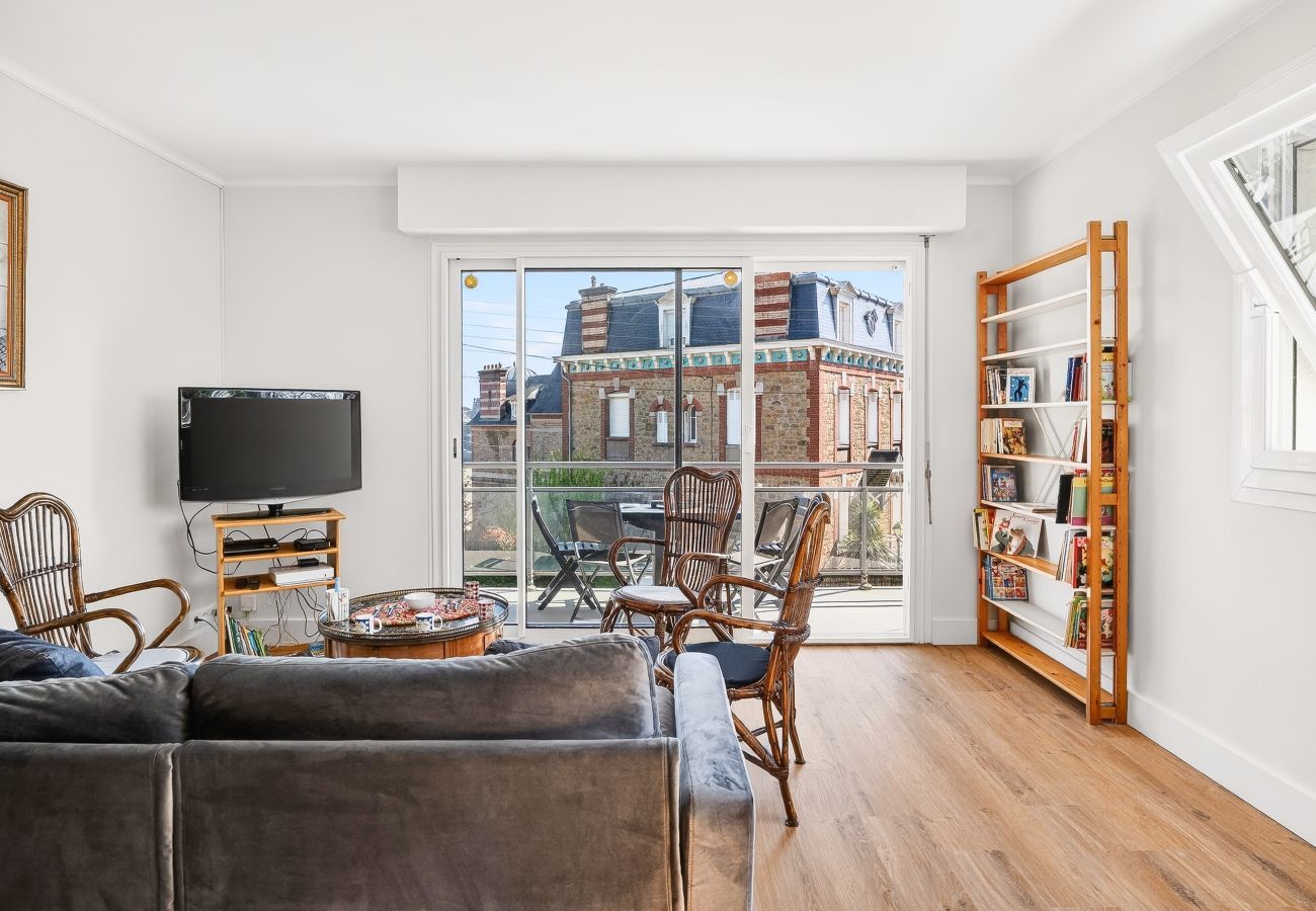 Apartment in Dinard - Stunning sea and beach view for 6