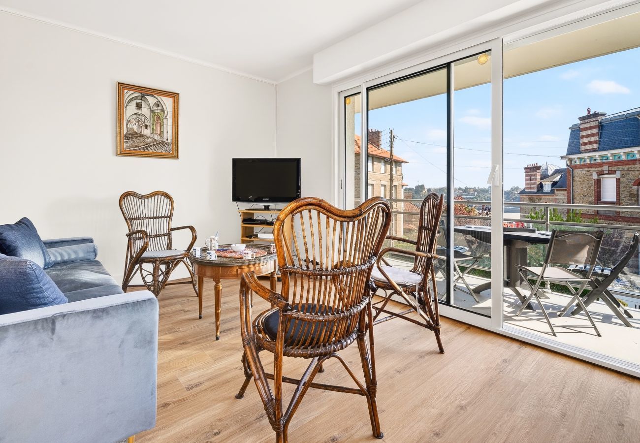 Apartment in Dinard - Stunning sea and beach view for 6