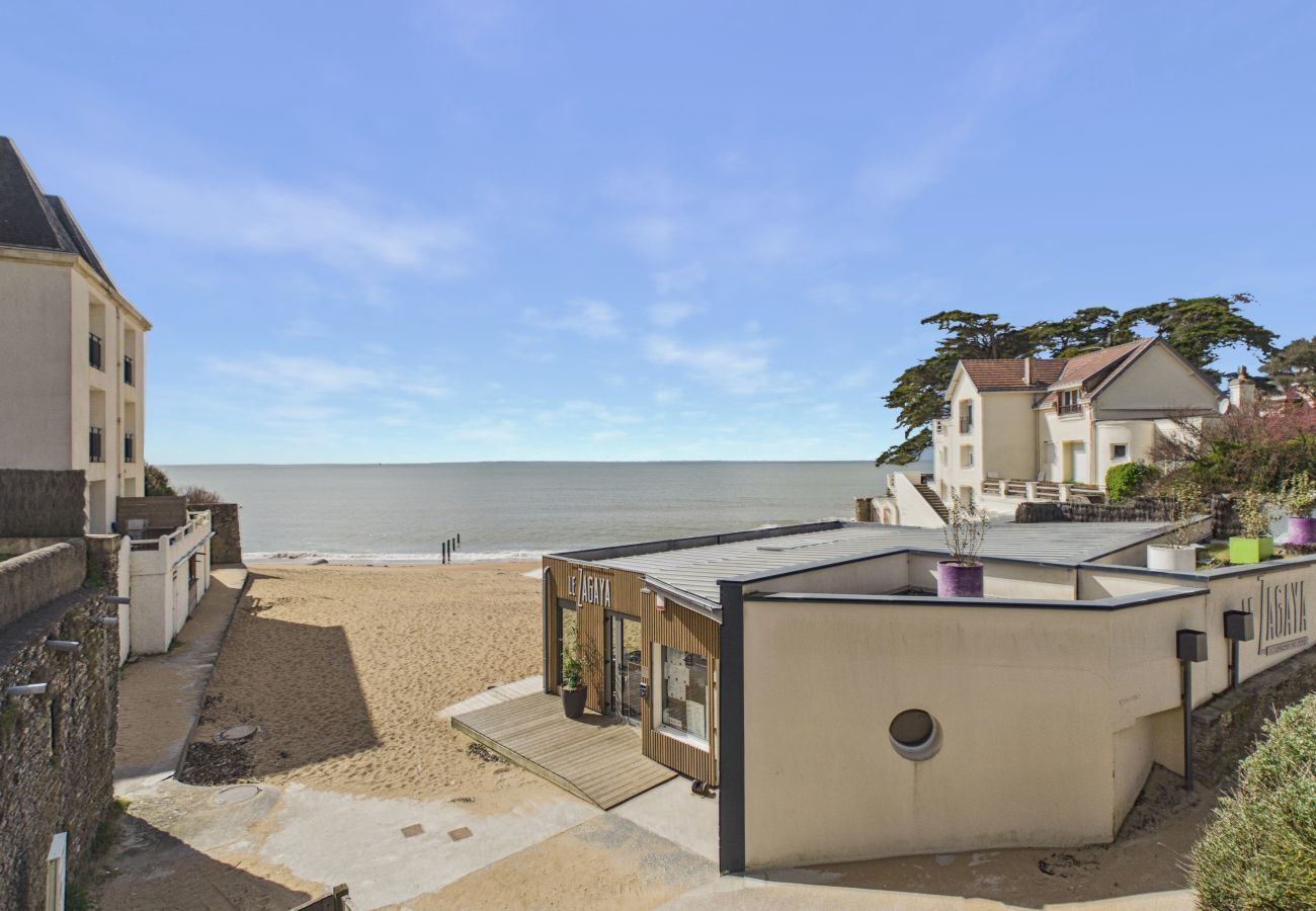 Apartment in Pornic - Apartment for 4 people facing the sea+ pets