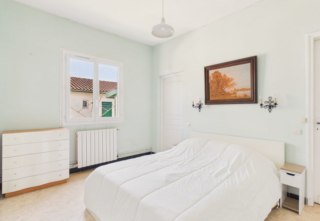 House in Andernos-les-Bains - 300m from the sea, family home Betey area