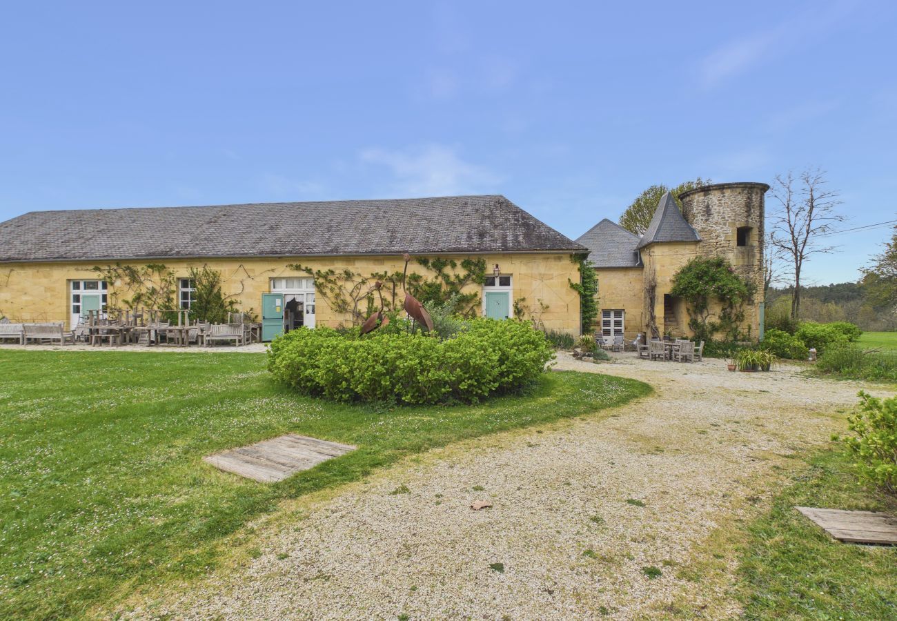 Cottage in Fanlac - The Pigeonnier, authentic house for 5
