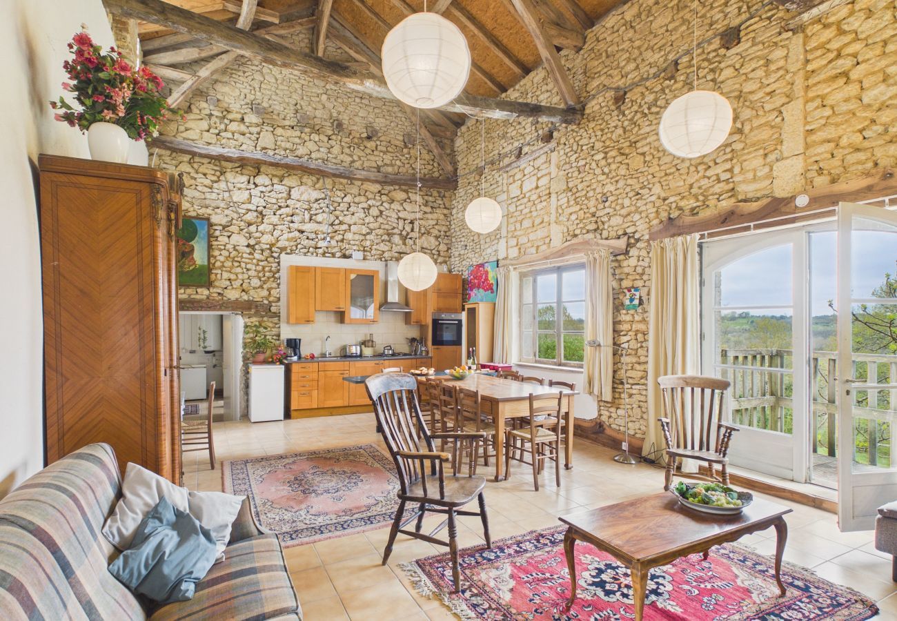 Cottage in Fanlac - Typical cottage for 11 with pool & garden