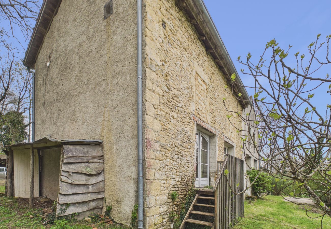 Cottage in Fanlac - Typical cottage for 11 with pool & garden