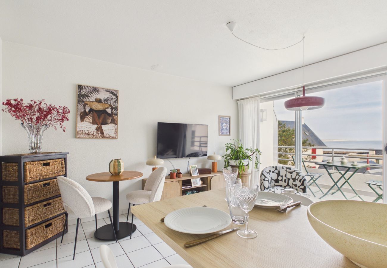 Apartment in Saint-Gilles-Croix-de-Vie - Superb apartment for 2 with sea view