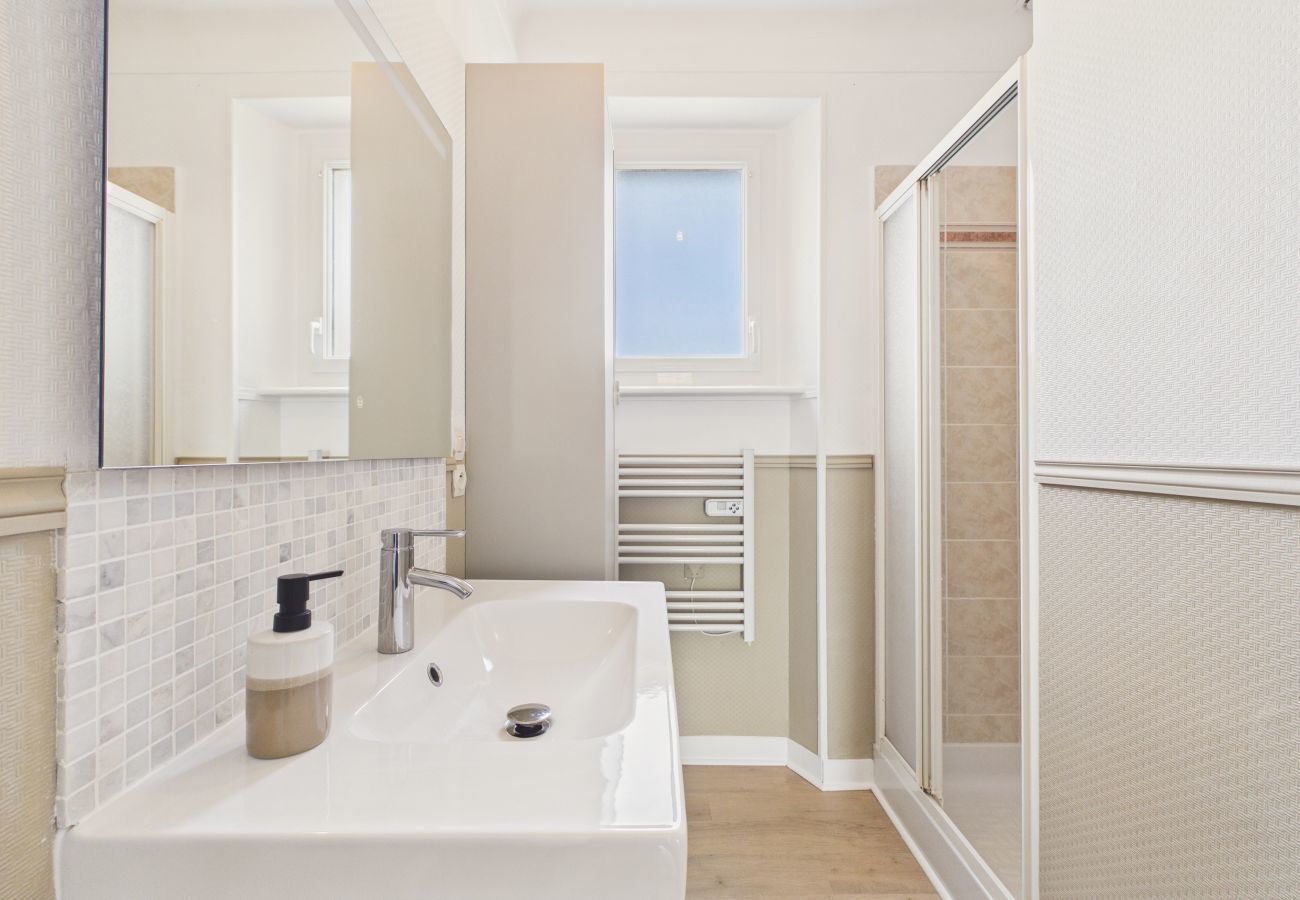 House in Brignogan-Plage - 450m from the beach, suitable for 3 adults/1 child