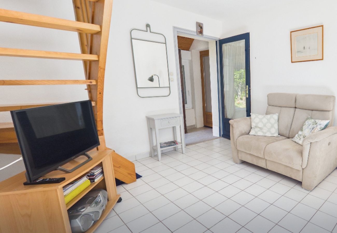 House in Saint-Gildas-de-Rhuys - 600m from the beach – House for 4 with garden