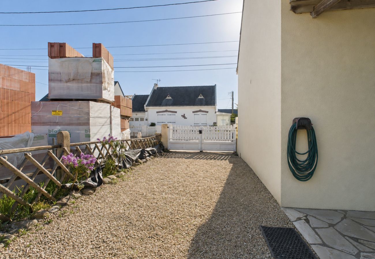 House in Batz-sur-Mer - Walk to the beach, private garden, family house