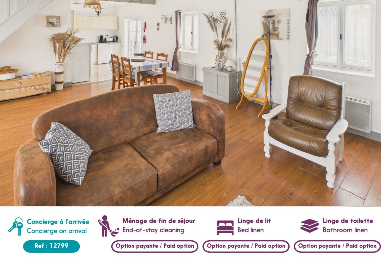 House in Montignac - House with pool 50 m from Lascaux IV for two