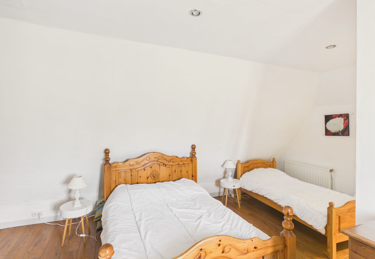 House in Montignac - House with pool 50 m from Lascaux IV for 3