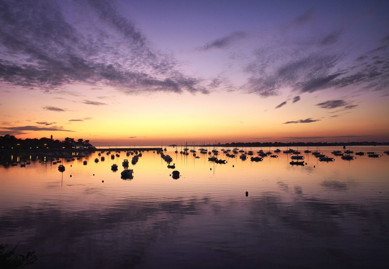 House in Arzon - Sea view for 6 with garden, 150m from the beach