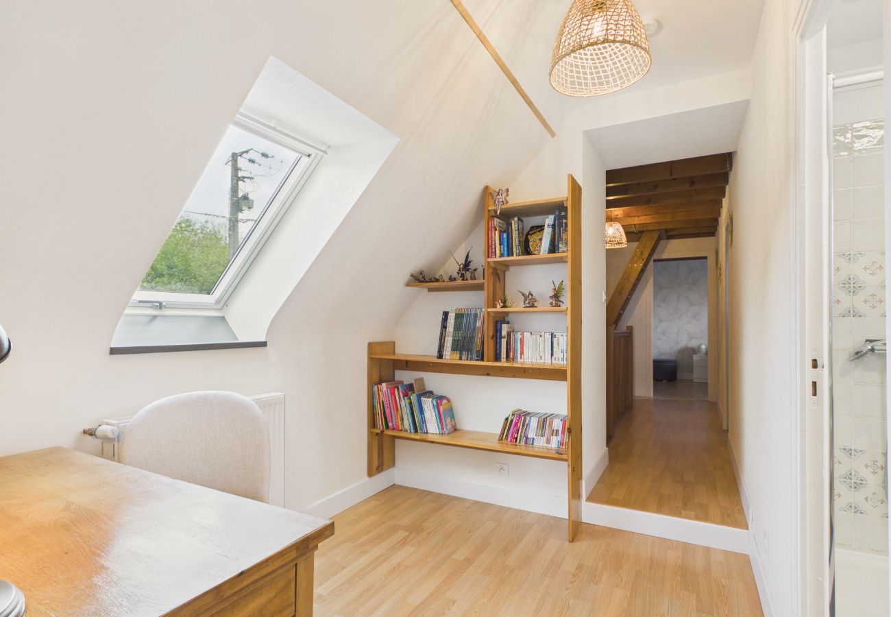 House in Plouider - Family home with large garden in a quiet area