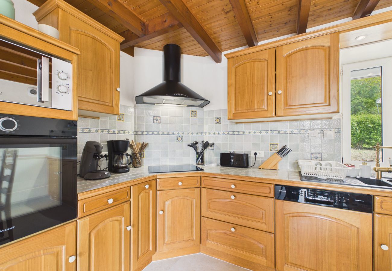 House in Plouider - Family home with large garden in a quiet area