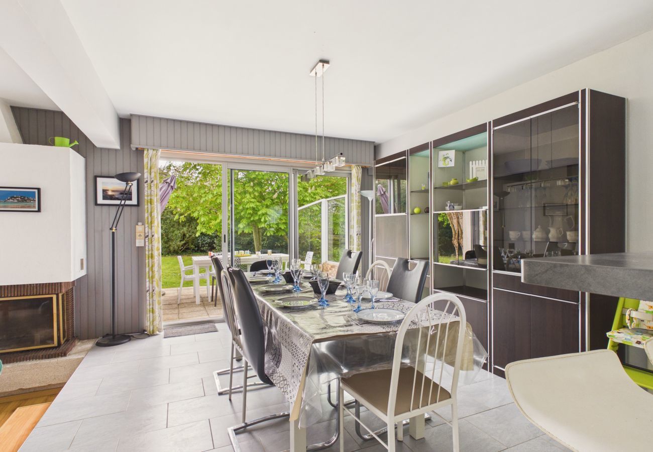 House in Pléneuf-Val-André - Comfortable house for 9, with a garden and trees