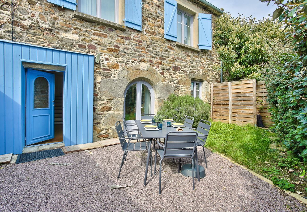 House in Saint-Suliac - Superb house for 4, beach 600m away