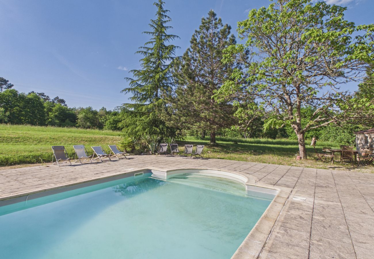 House in Thenon - House with pool near Lascaux IV - 8 guests