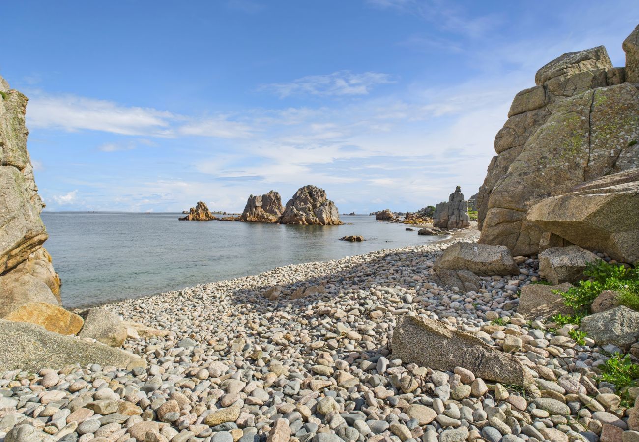 House in Penvénan - 200 m direct sea access - Charming house 2 ppl