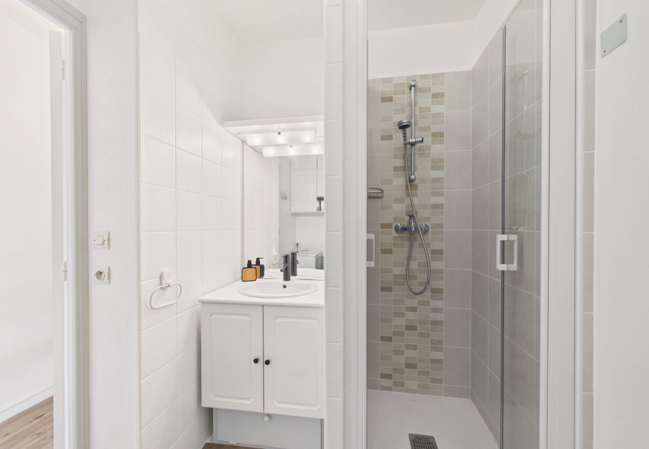 Studio in Erquy - 120m from beach bright apartment