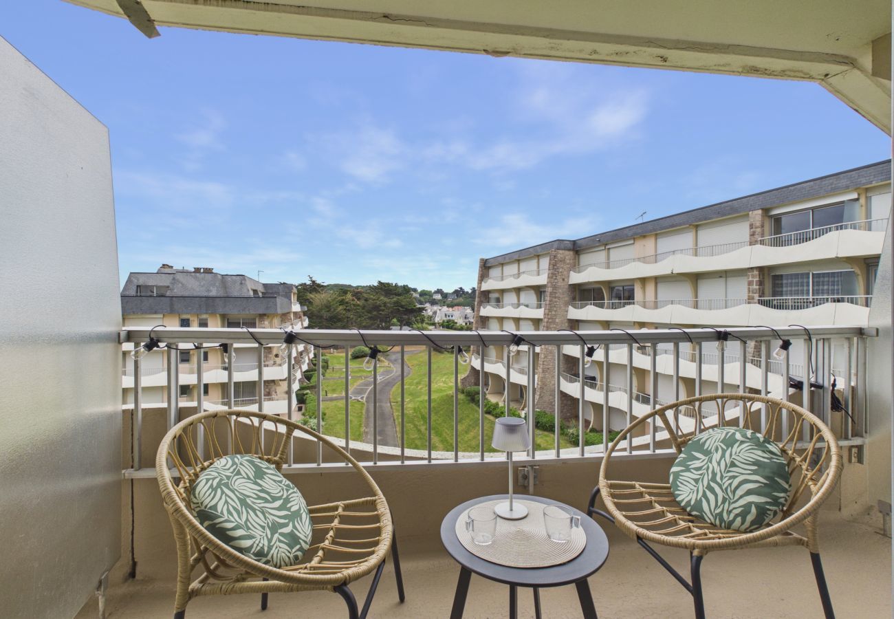 Studio in Erquy - 120m from beach bright apartment
