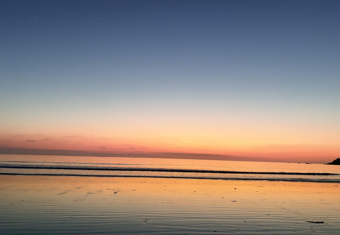 Studio in Erquy - Sea view for 2, beach 100m away