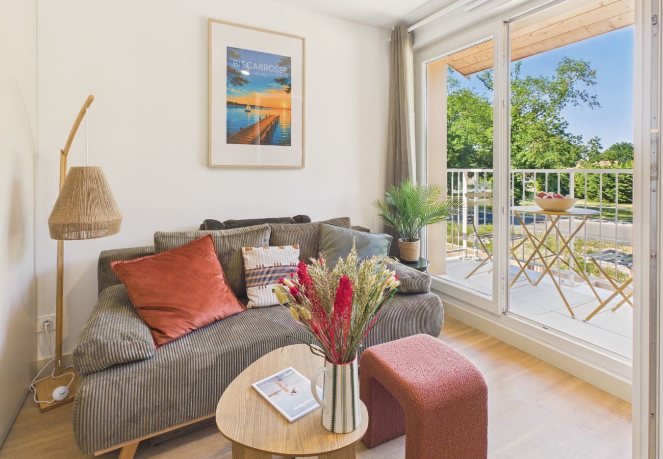 Apartment in Biscarrosse - Le Blowtail - flat for 4 - shared swimming pool