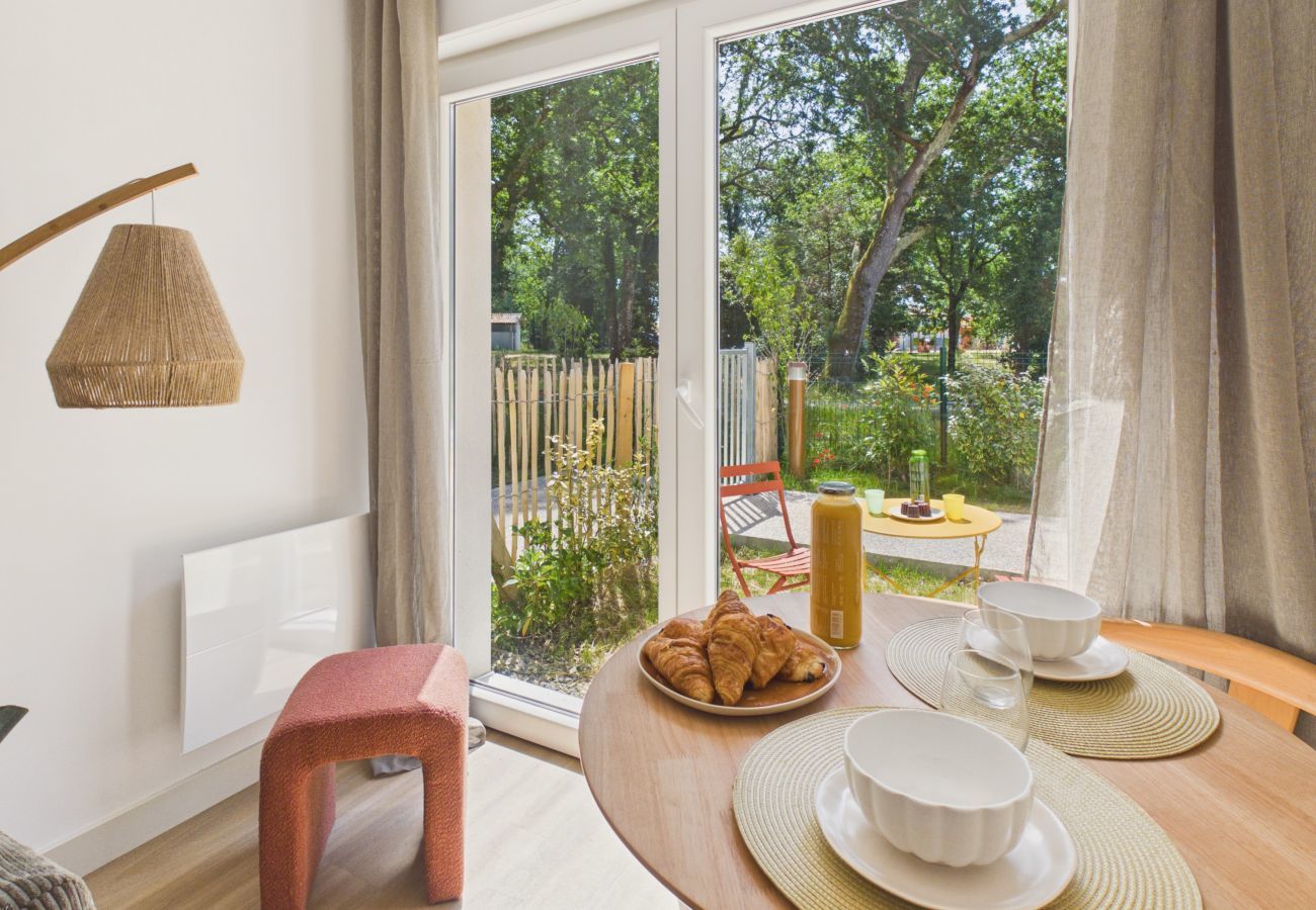 Apartment in Biscarrosse - The Board -apartment 4 ad 1 kid -shared swimming pool