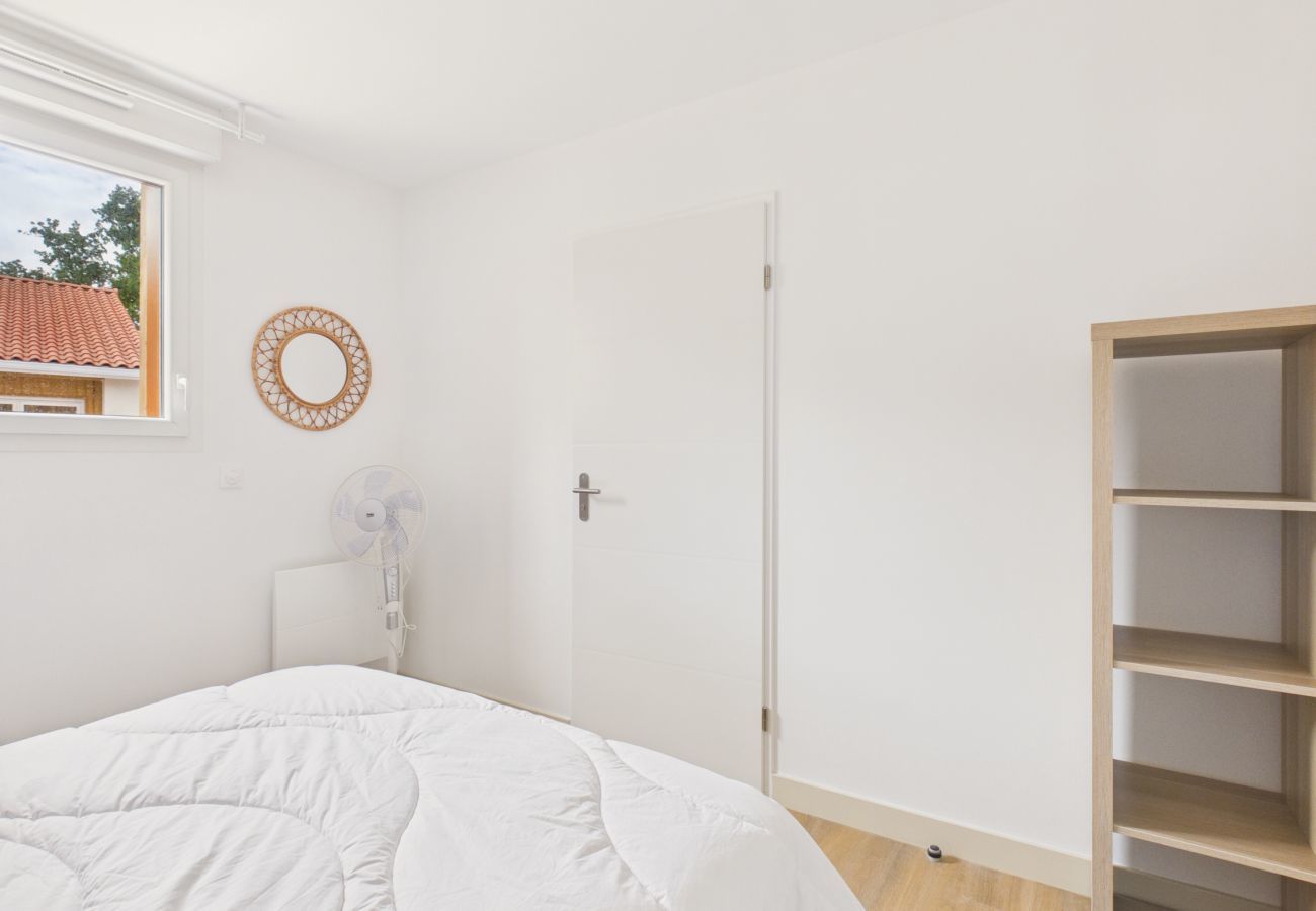 Apartment in Biscarrosse - The Snap - 6 guests - shared pool