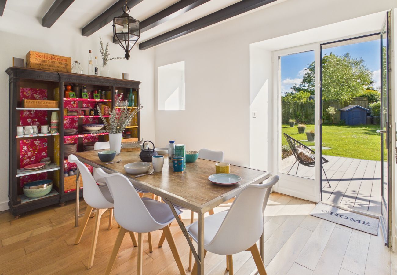 House in Pleurtuit - House with garden, 4 adults 1 child