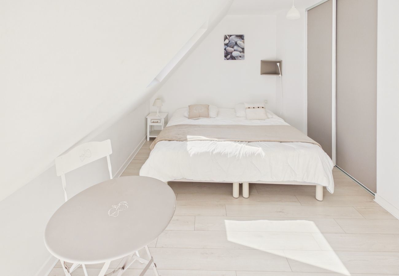 Terraced House in Le Guilvinec - House with green garden • 7 beds