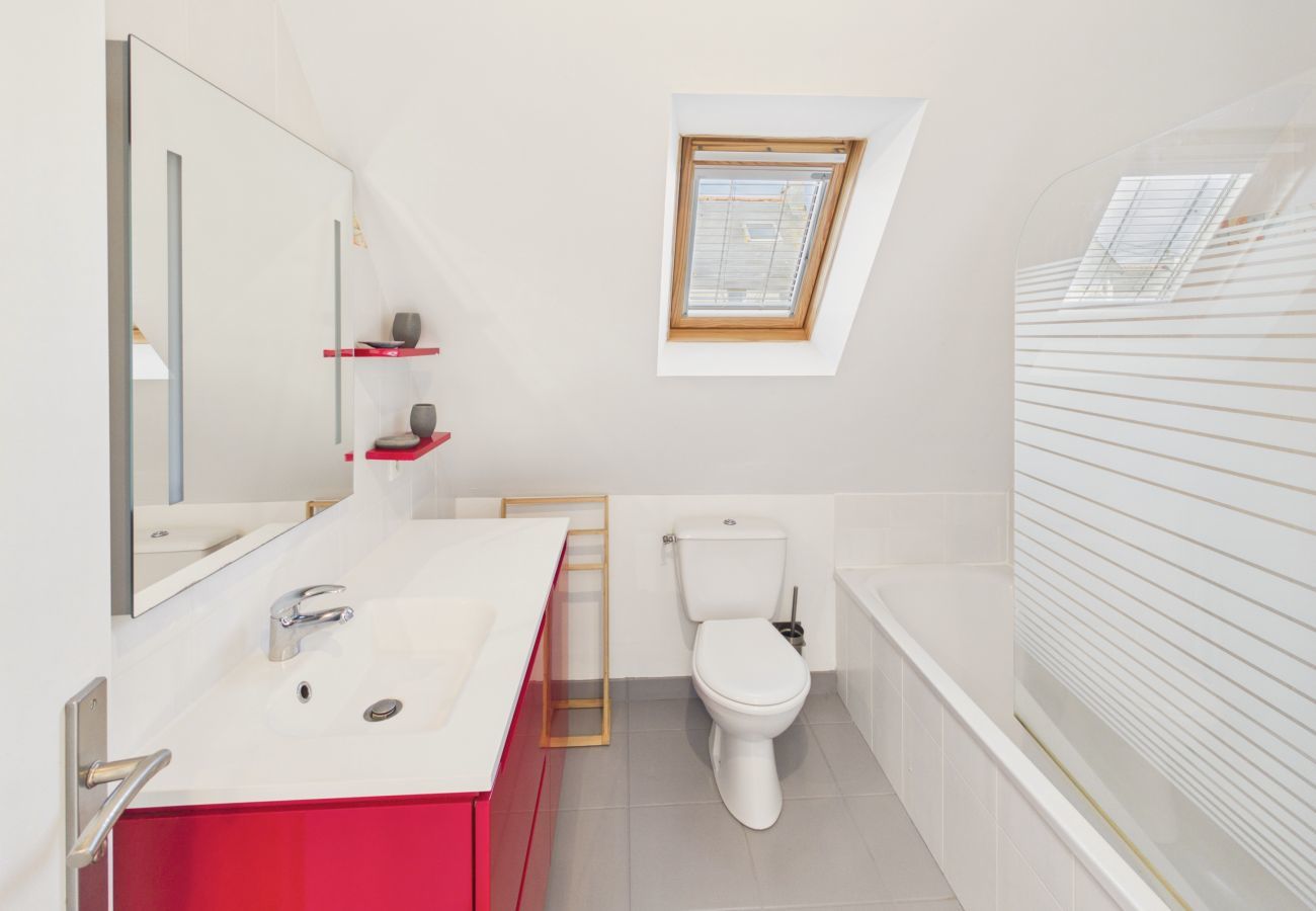 Terraced House in Le Guilvinec - House with green garden • 7 beds