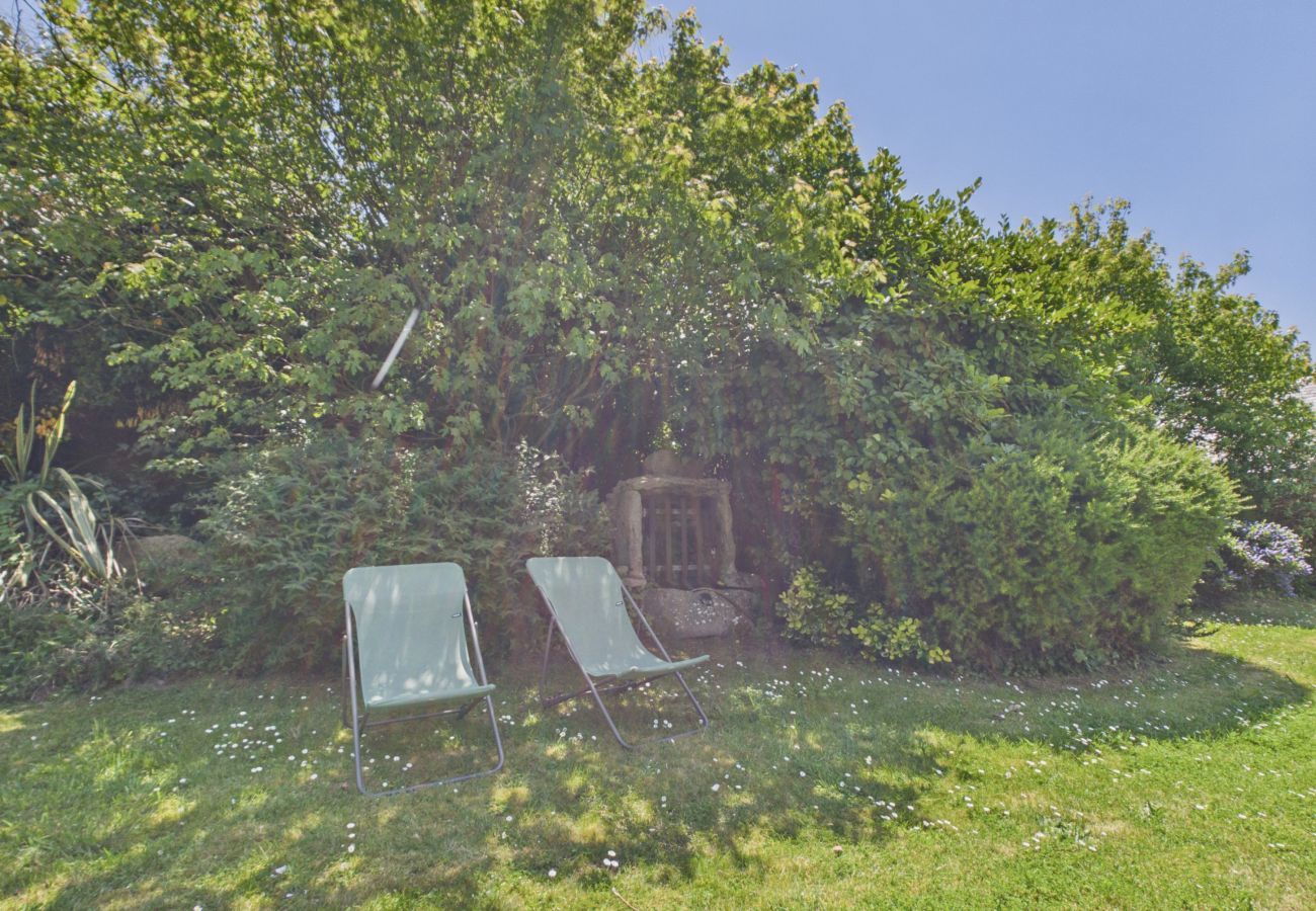 House in Landéda - Charming house for 11, close to the beach
