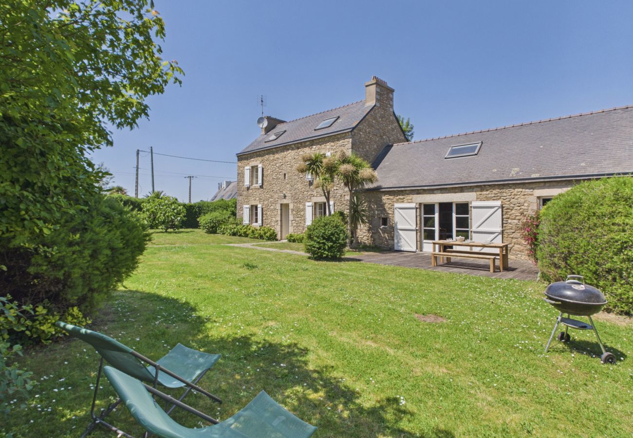 House in Landéda - Charming house for 11, close to the beach