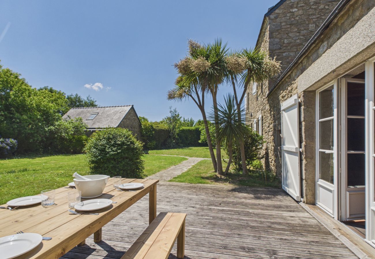 House in Landéda - Charming house for 11, close to the beach