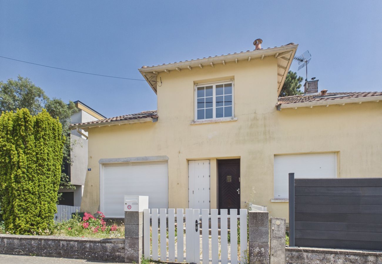 Apartment in Saint-Brevin-les-Pins - Apartment for 8 p, 350m from the beach