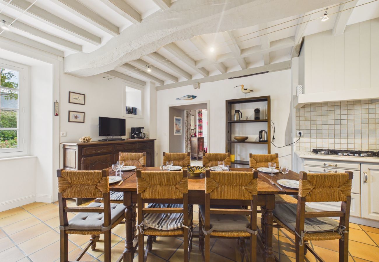 House in Pléneuf-Val-André - Beach 500m away, charming house for 8