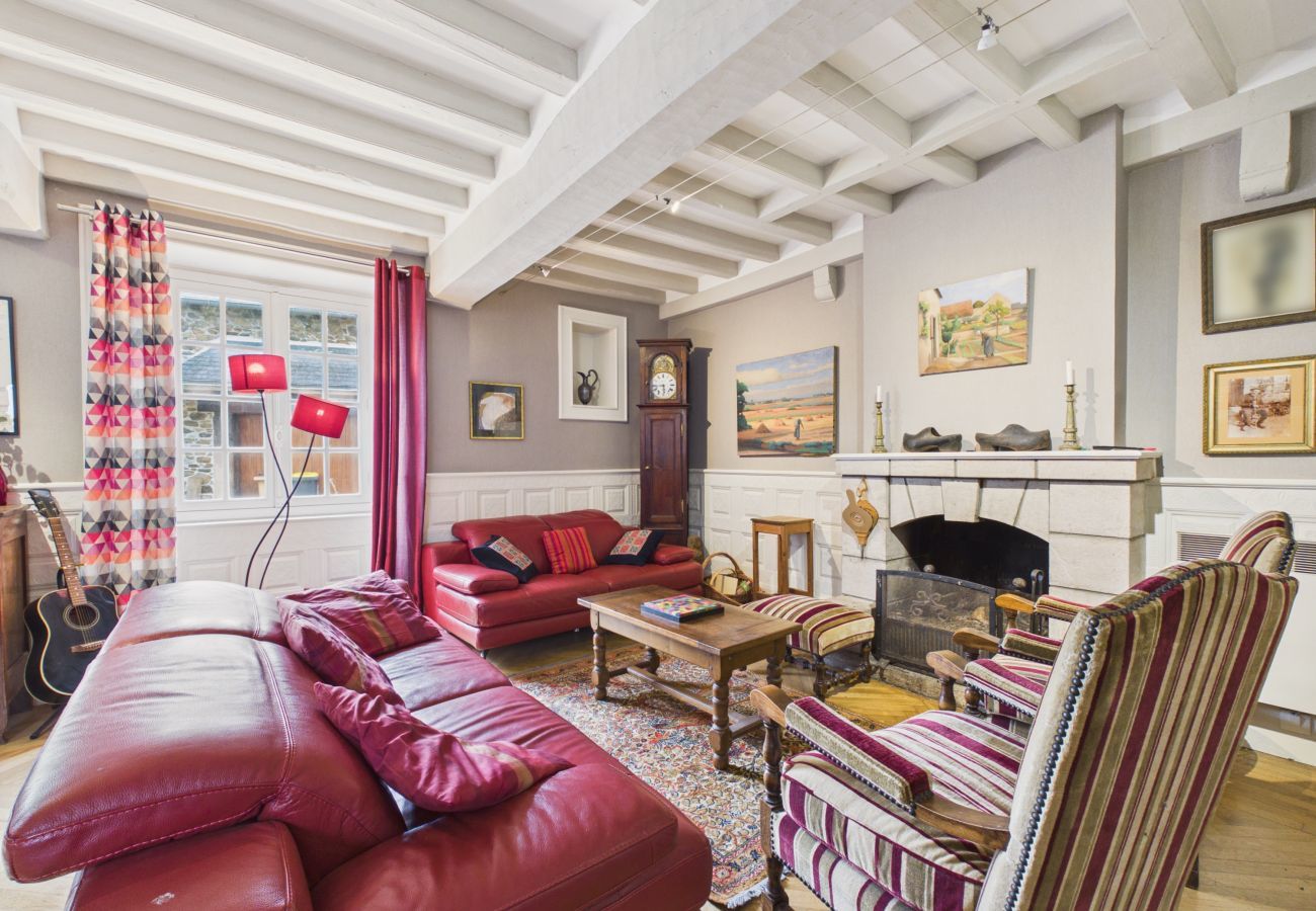 House in Pléneuf-Val-André - Beach 500m away, charming house for 8
